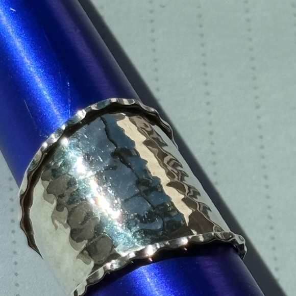 925 White Gold Rhodium Silver Ring Hammered Modern size 9 - Picture 2 of 10